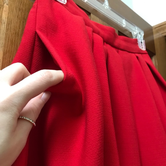 Banana Republic Red Flared A Line Skirt - Picture 3 of 6